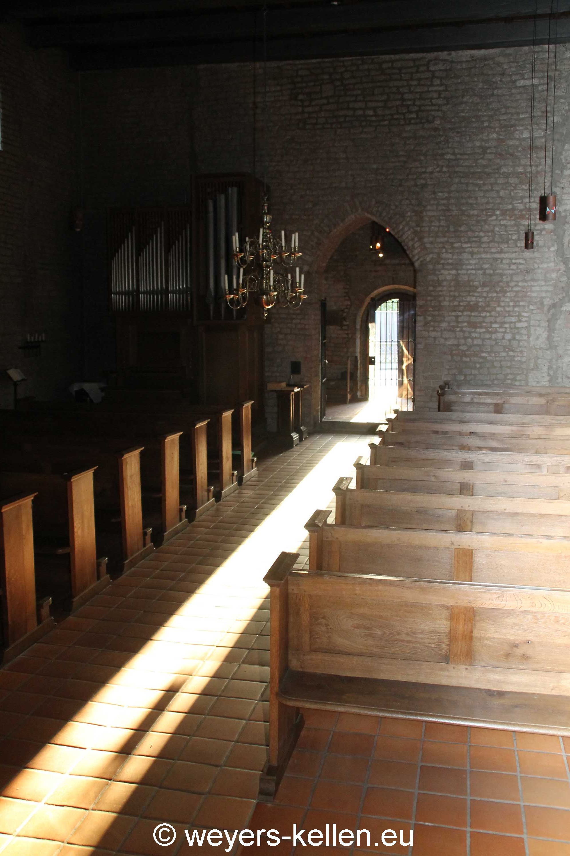 -Alte Kirche 1313