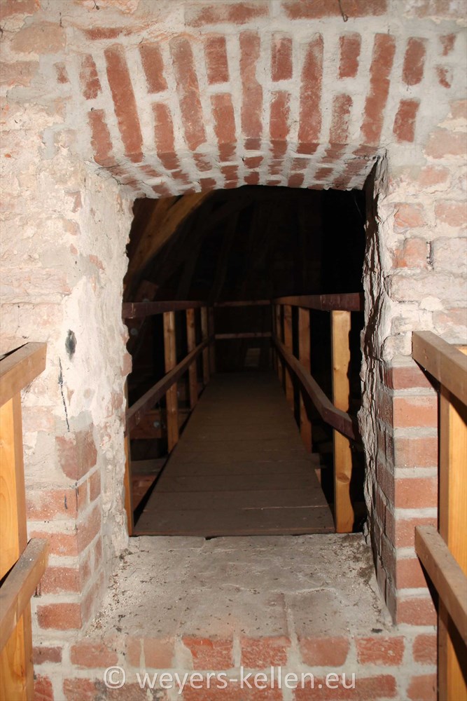 -Alte Kirche 0716